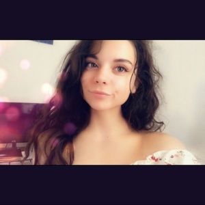 Meet your Posher, Ariana